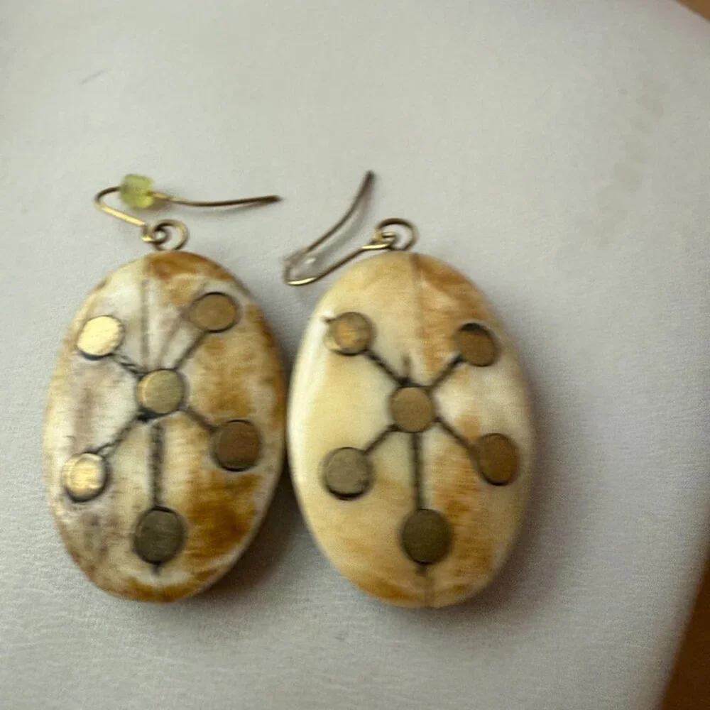 LARGE OVAL FAUX BONE GOLD TONE ACCENTS STATEMENT EARRINGS